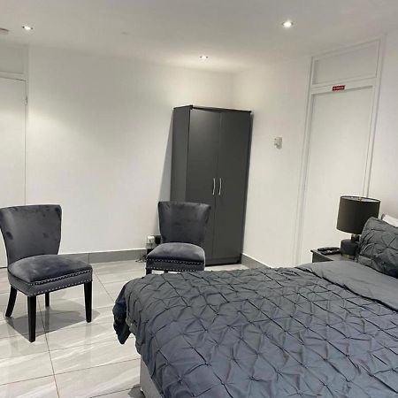 Luxurious 2-Bed Apartment In Woolwich Λονδίνο Εξωτερικό φωτογραφία