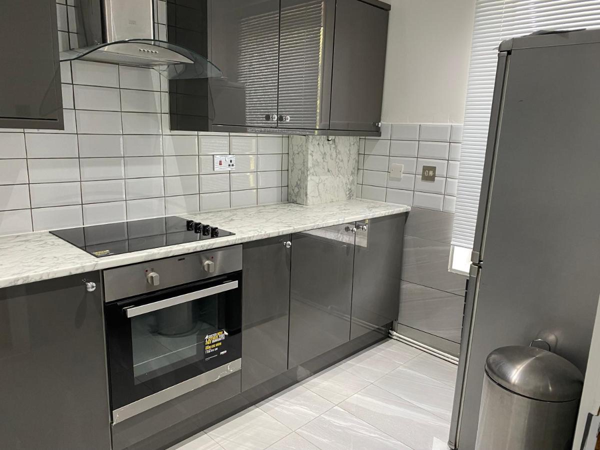 Luxurious 2-Bed Apartment In Woolwich Λονδίνο Εξωτερικό φωτογραφία