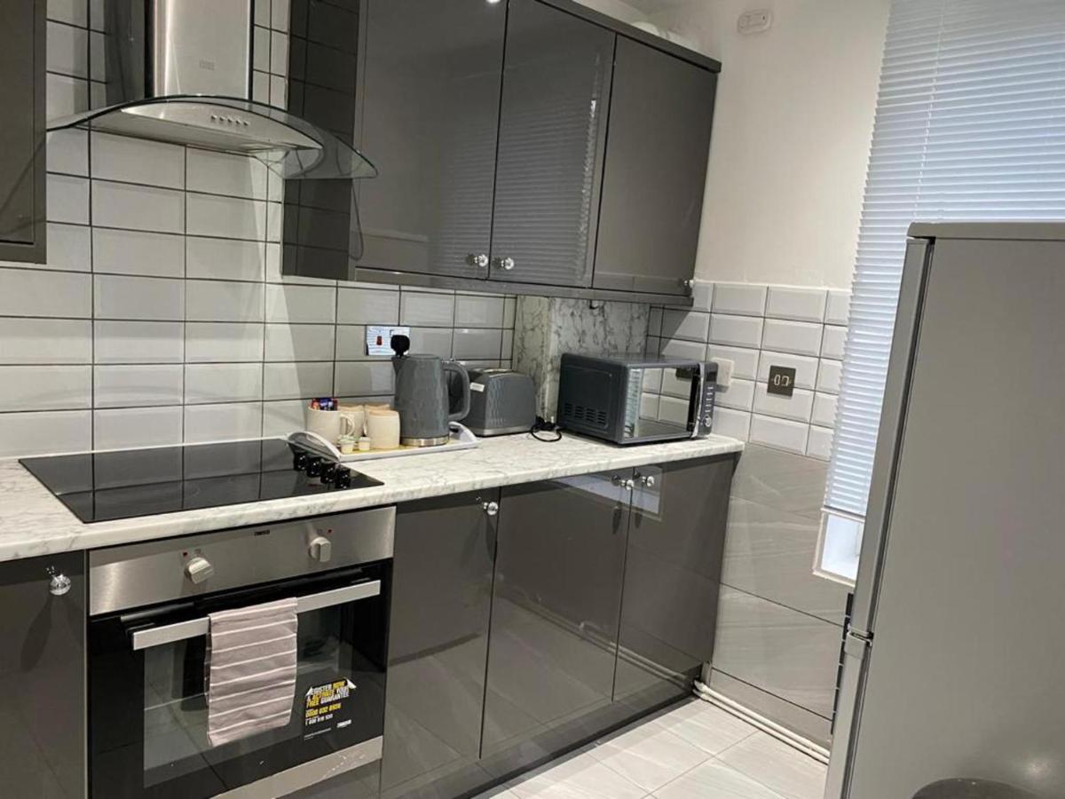 Luxurious 2-Bed Apartment In Woolwich Λονδίνο Εξωτερικό φωτογραφία