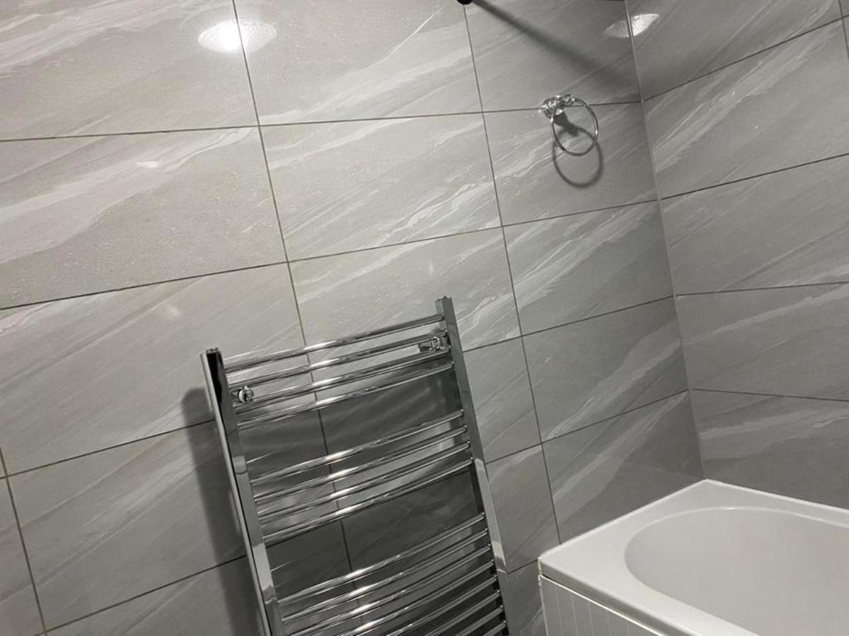 Luxurious 2-Bed Apartment In Woolwich Λονδίνο Εξωτερικό φωτογραφία