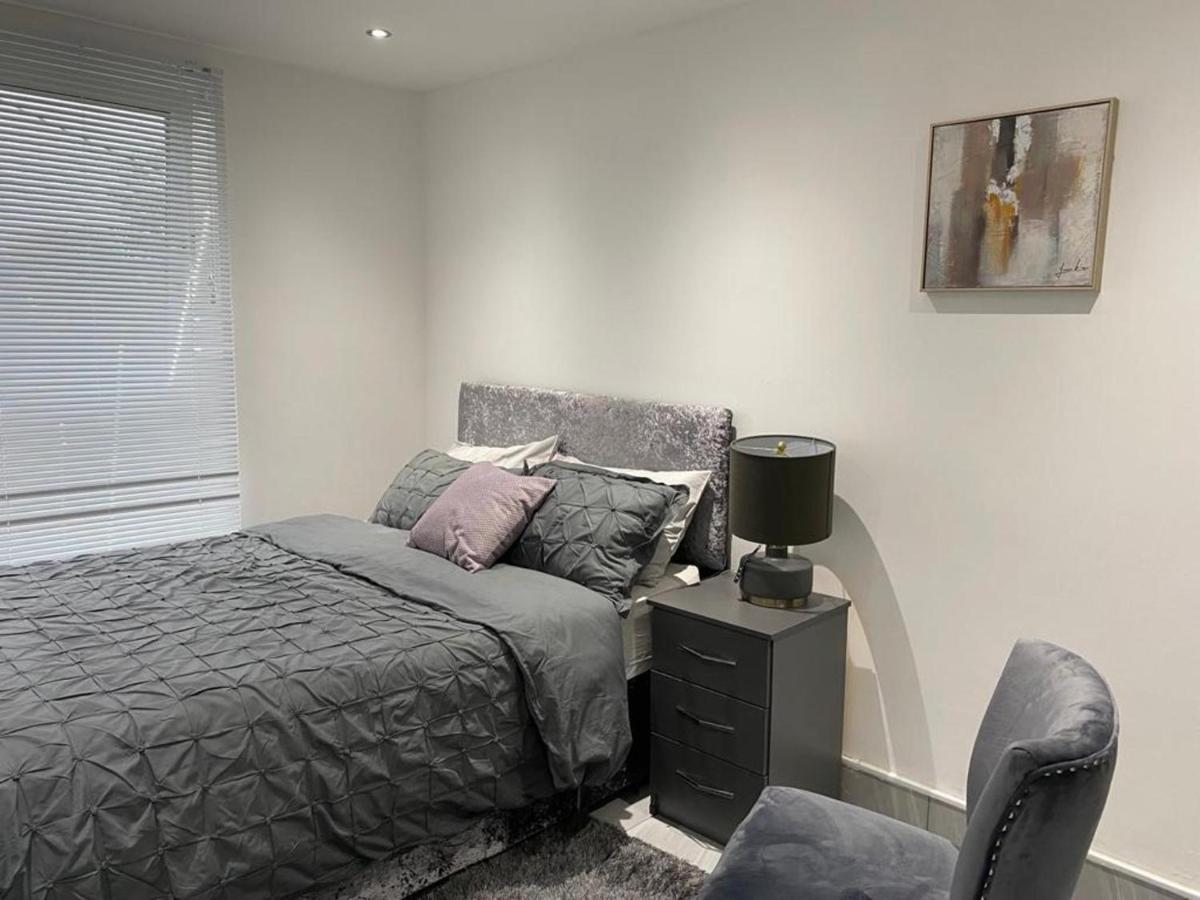 Luxurious 2-Bed Apartment In Woolwich Λονδίνο Εξωτερικό φωτογραφία