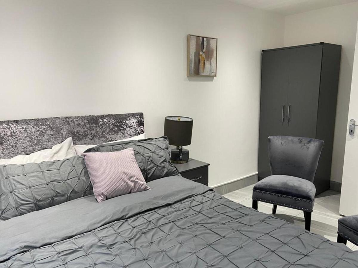Luxurious 2-Bed Apartment In Woolwich Λονδίνο Εξωτερικό φωτογραφία